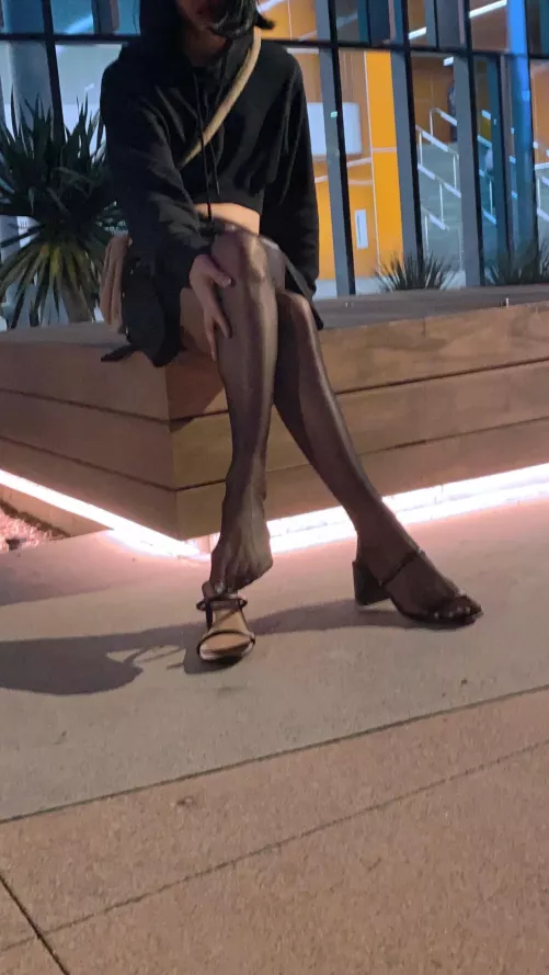Anyone want to cum on my nylons? π¦ Anyone want to cum on my nylons? π¦