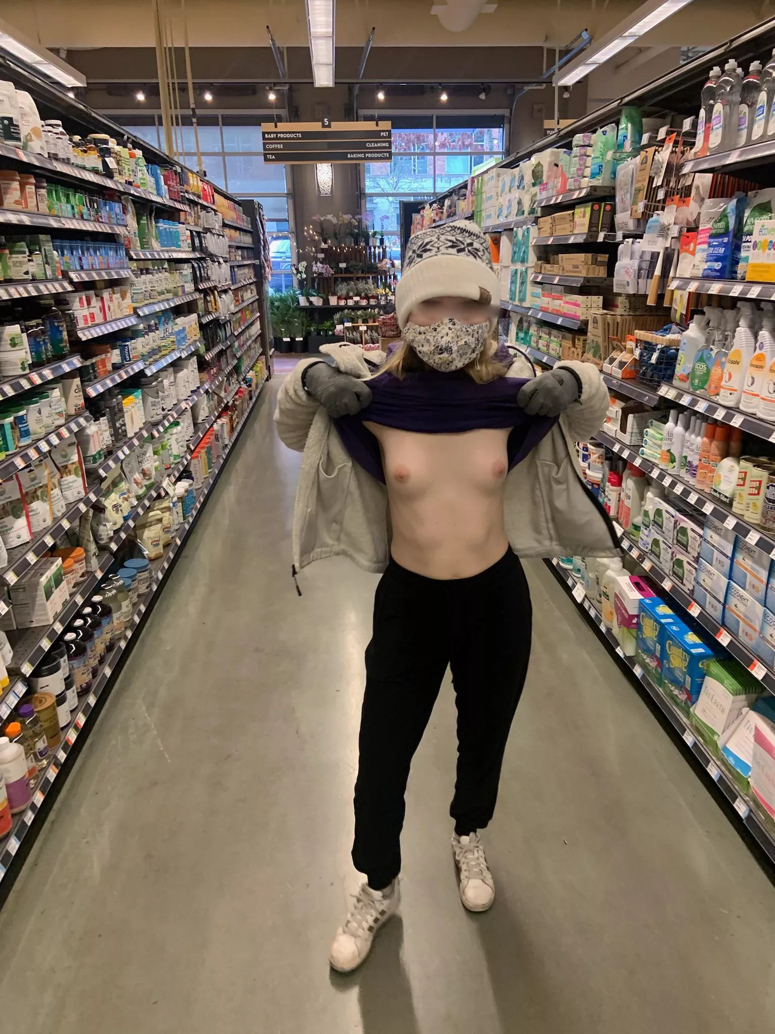 Anyone want to help me shop? 😈 [F]