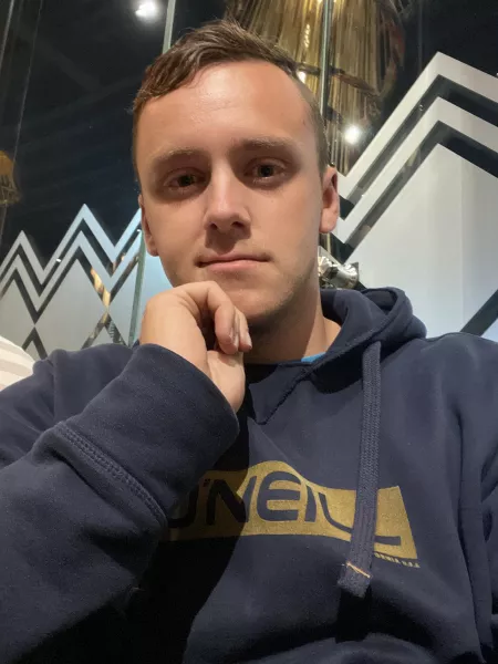 Anyone want to join me for dinner? Anyone want to join me for dinner?