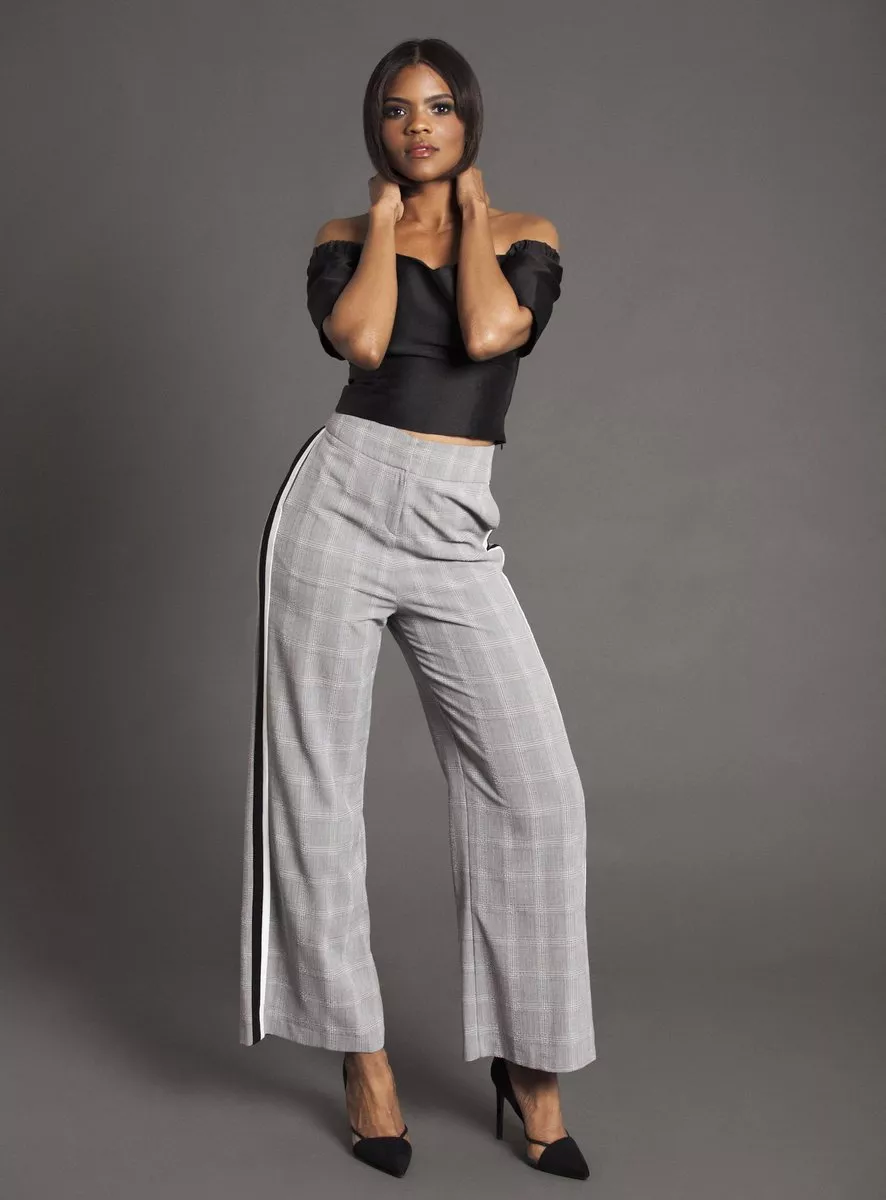 Anyone want to pm and play with sexy black bitches?