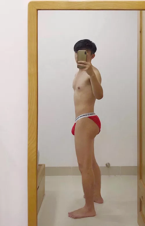 Anyone want to touch my body? π