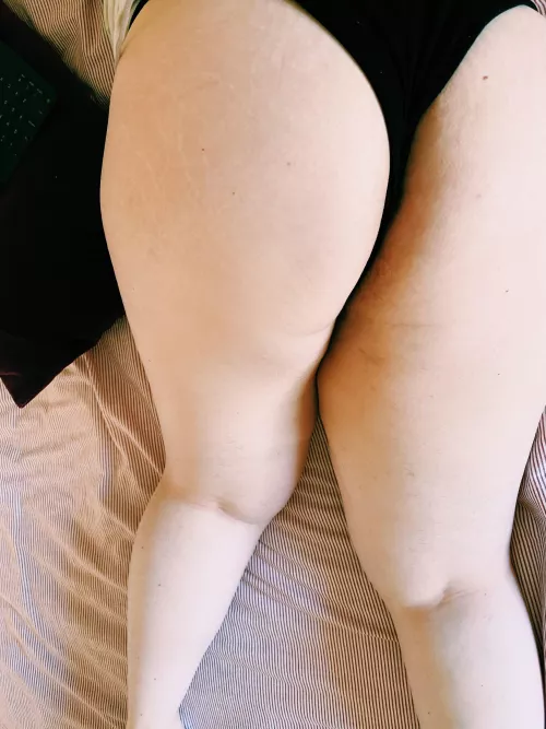 Anyone want to use my thighs as earmuffs? ππ