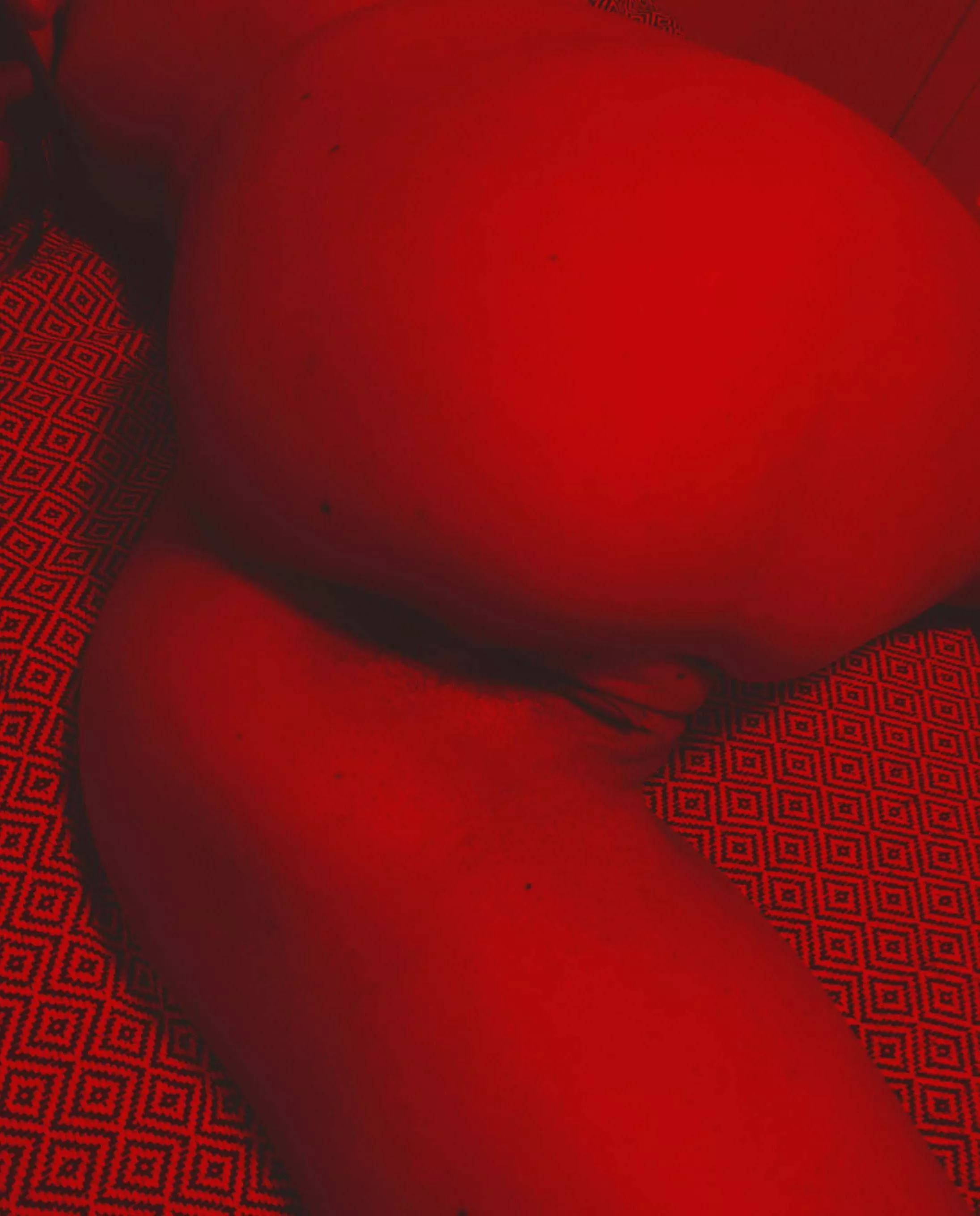 Anyone who wants to make me happy? ??