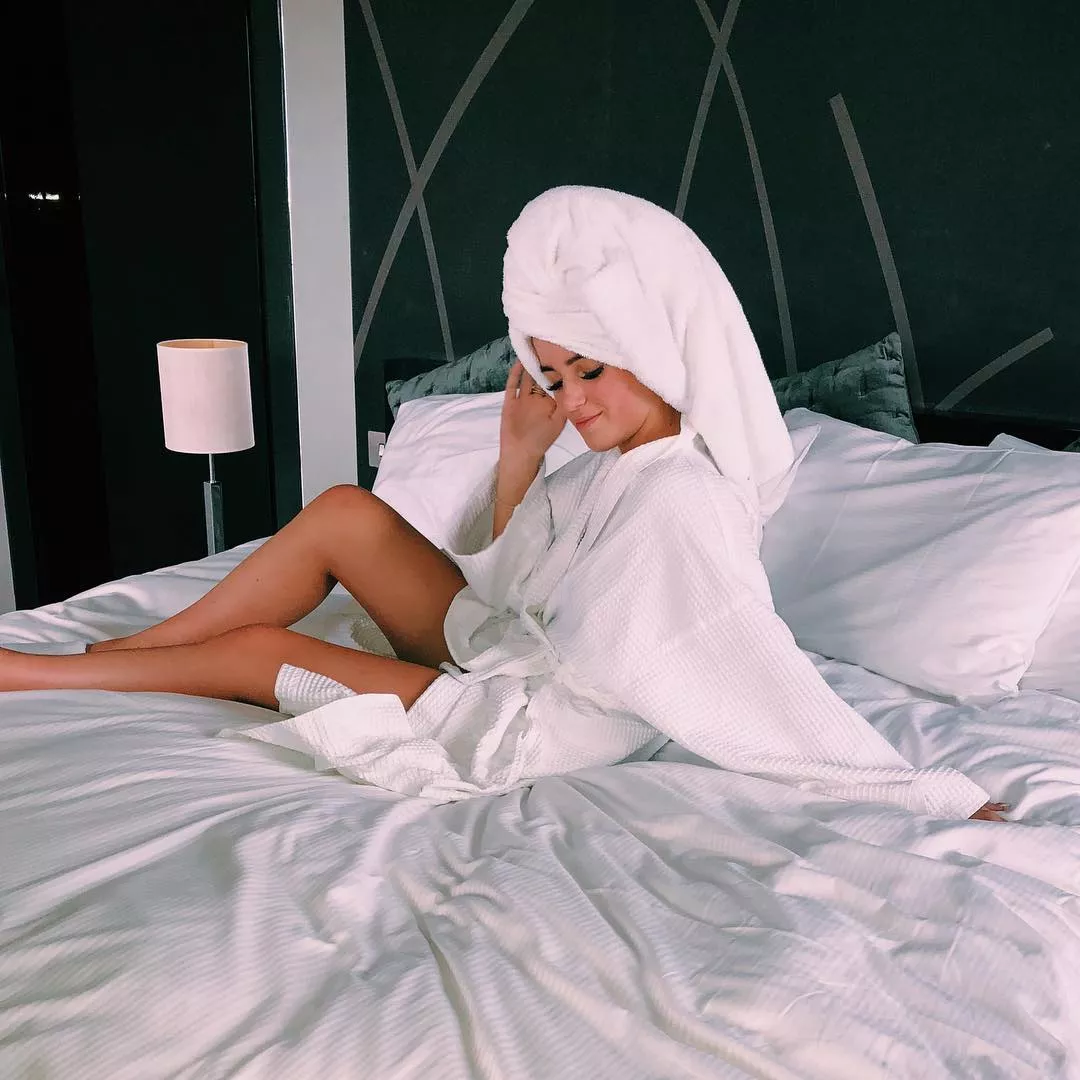 Appealing to my Instagram bimbo fetish