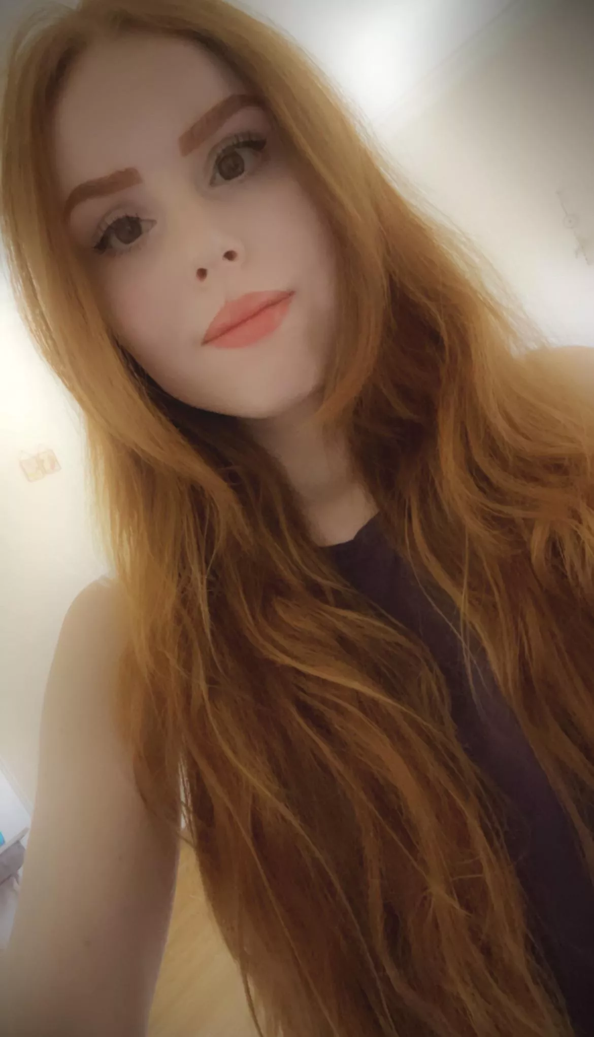 April showers = humidity = fluffy hair. Happy Sunday! 🍓 April showers = humidity = fluffy hair. Happy Sunday! 🍓