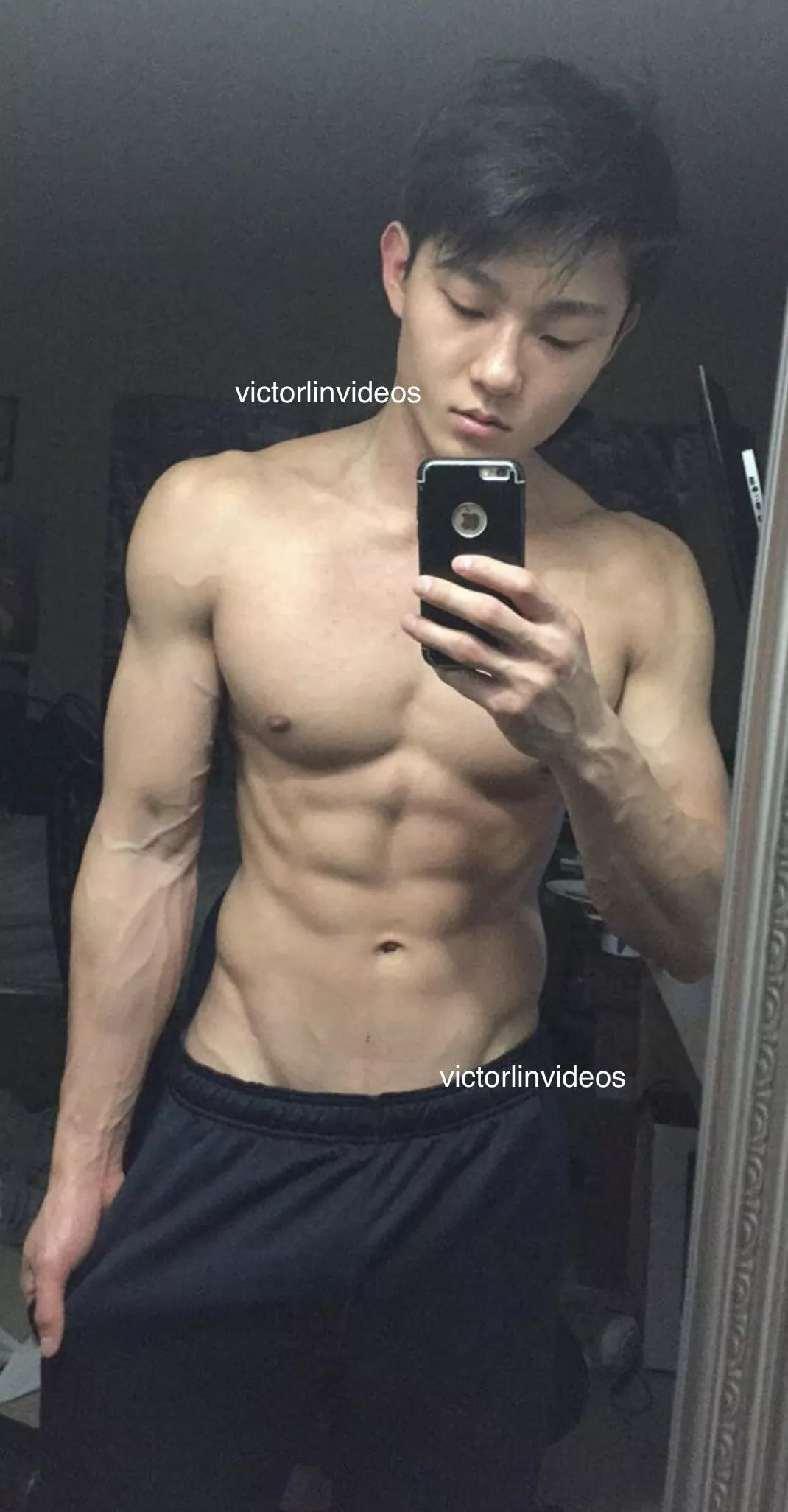 are 6’2 chiseled korean guys your type?