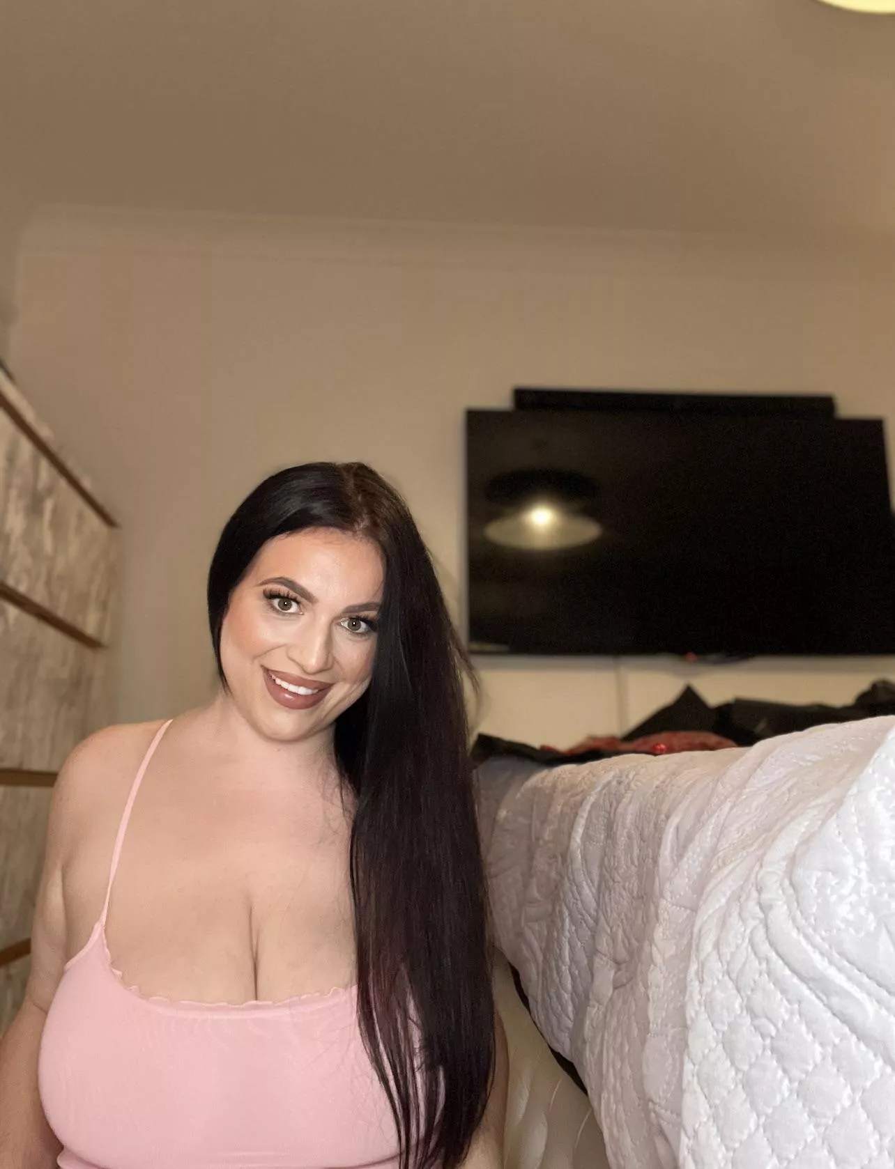 Are British busty brunettes you’re type ?