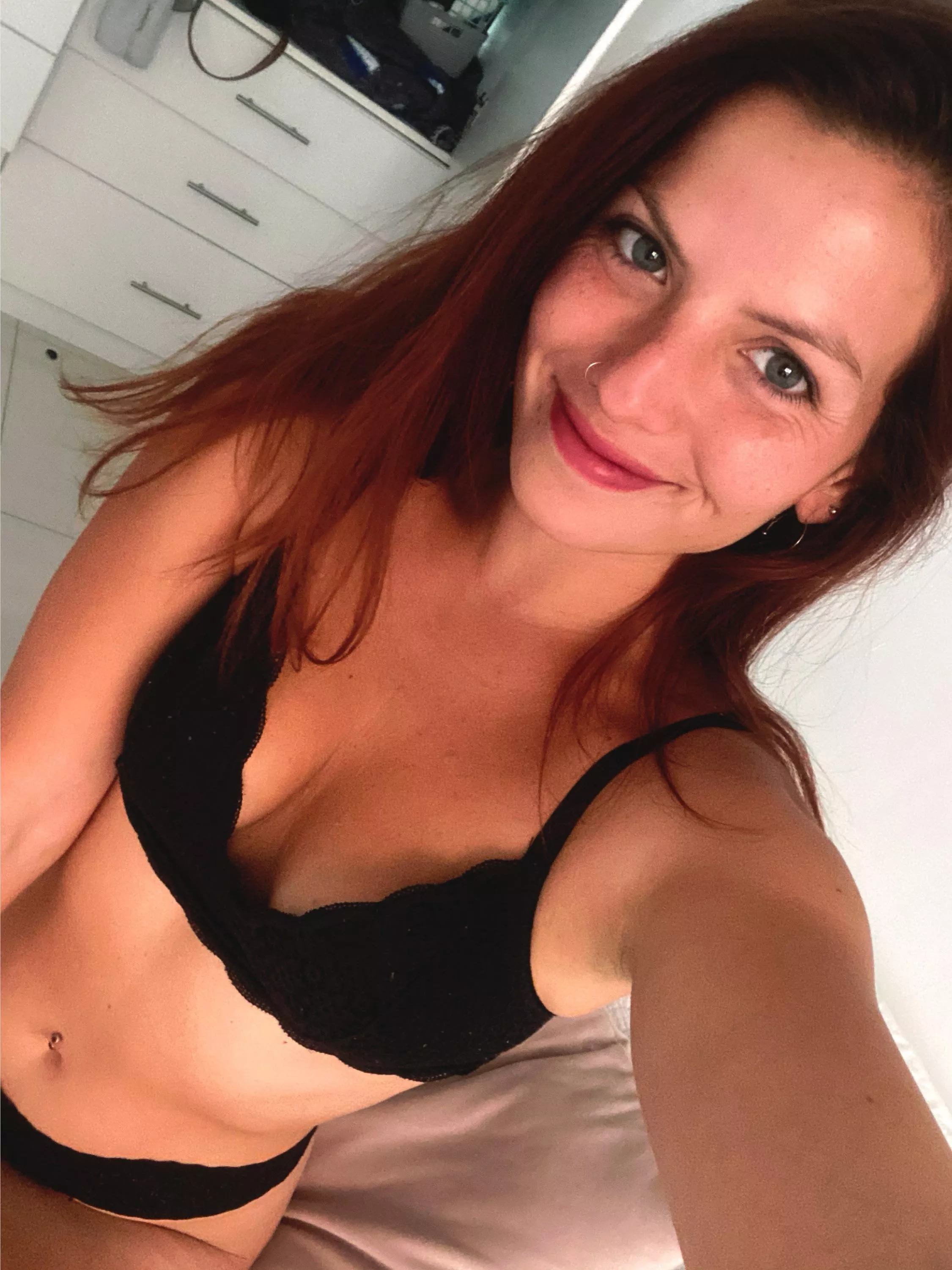 Are cute moms your type? Are cute moms your type?