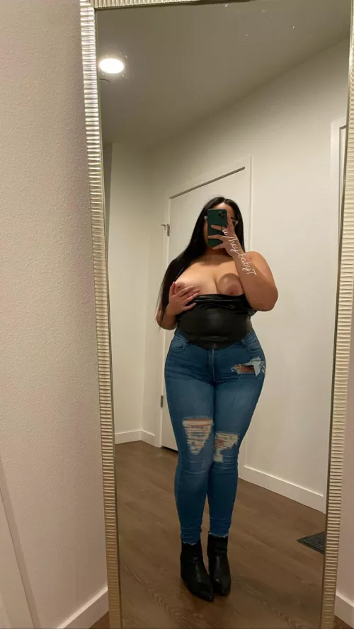 Are dark Asian girls your type?