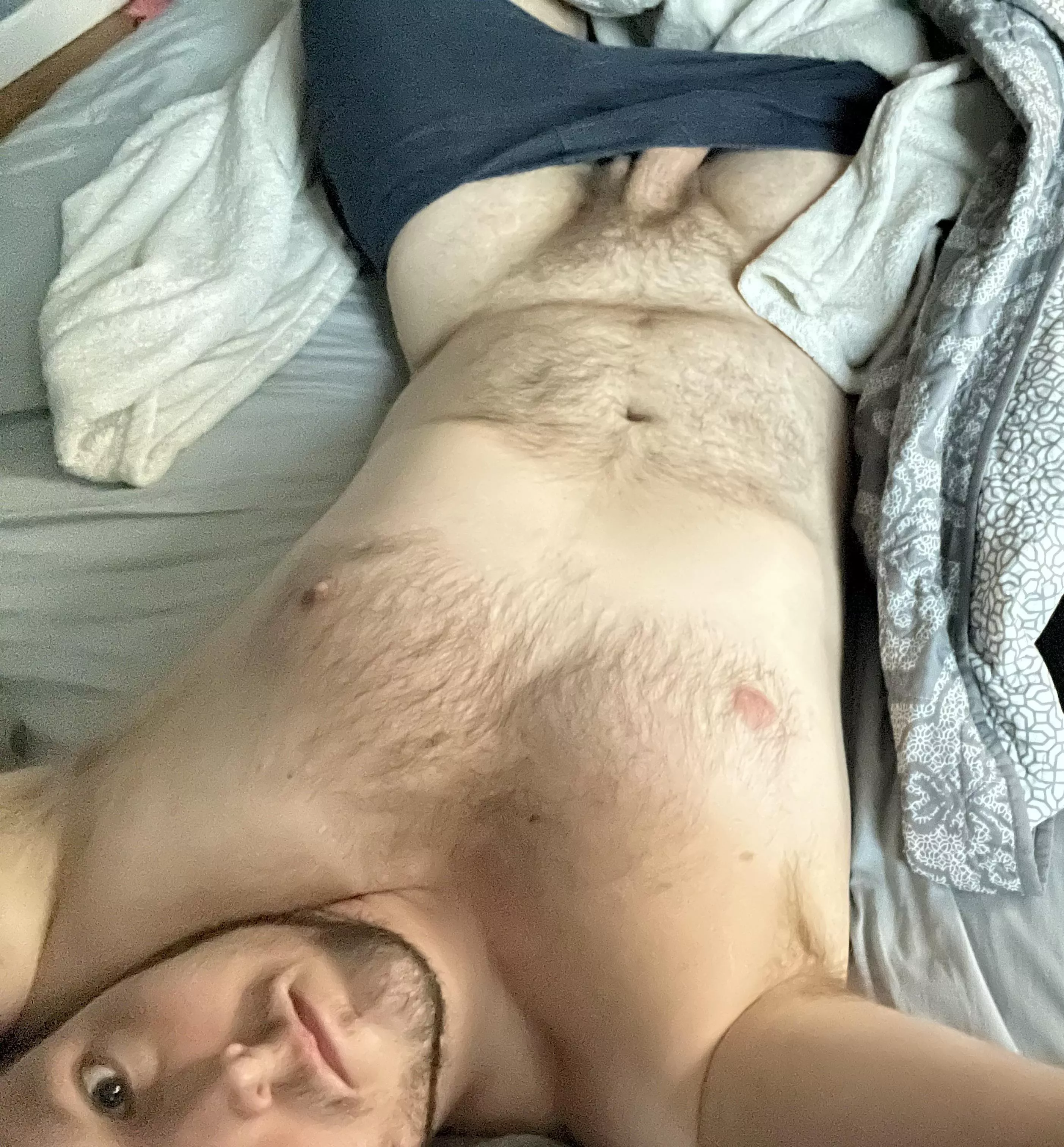 Are femboys/mtf into guys built like me? Are femboys/mtf into guys built like me?