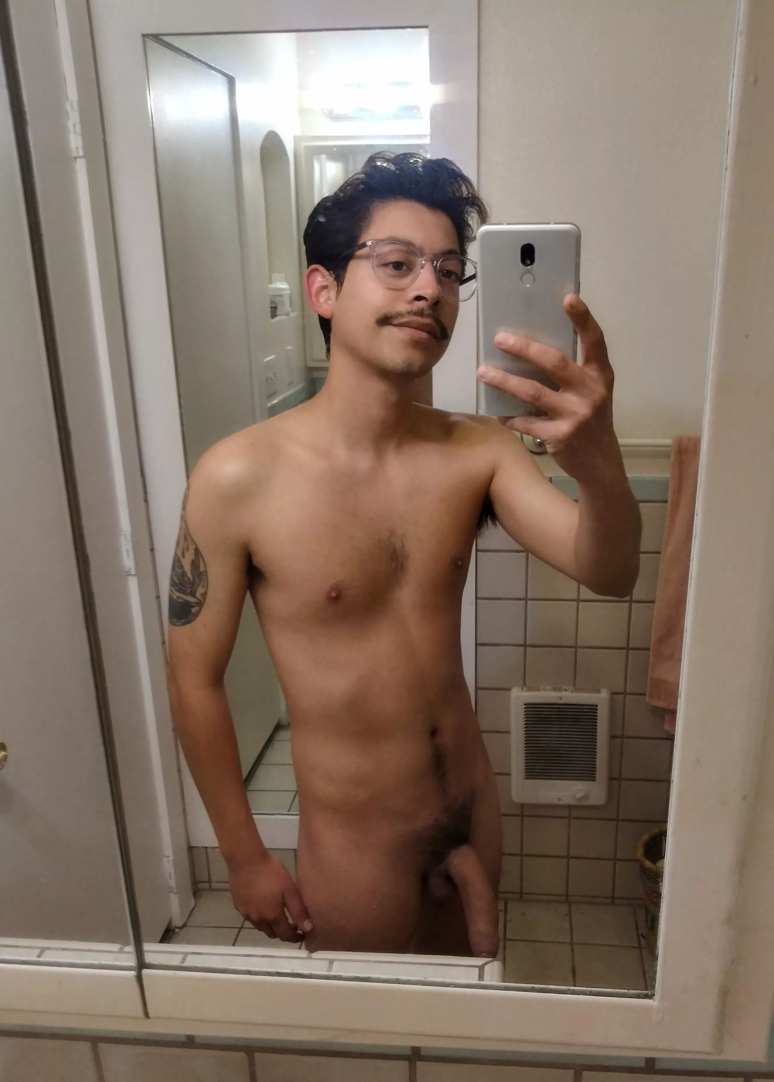 Are hot nerdy guys your type?