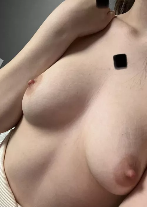 are my small boobs pretty? (19F)