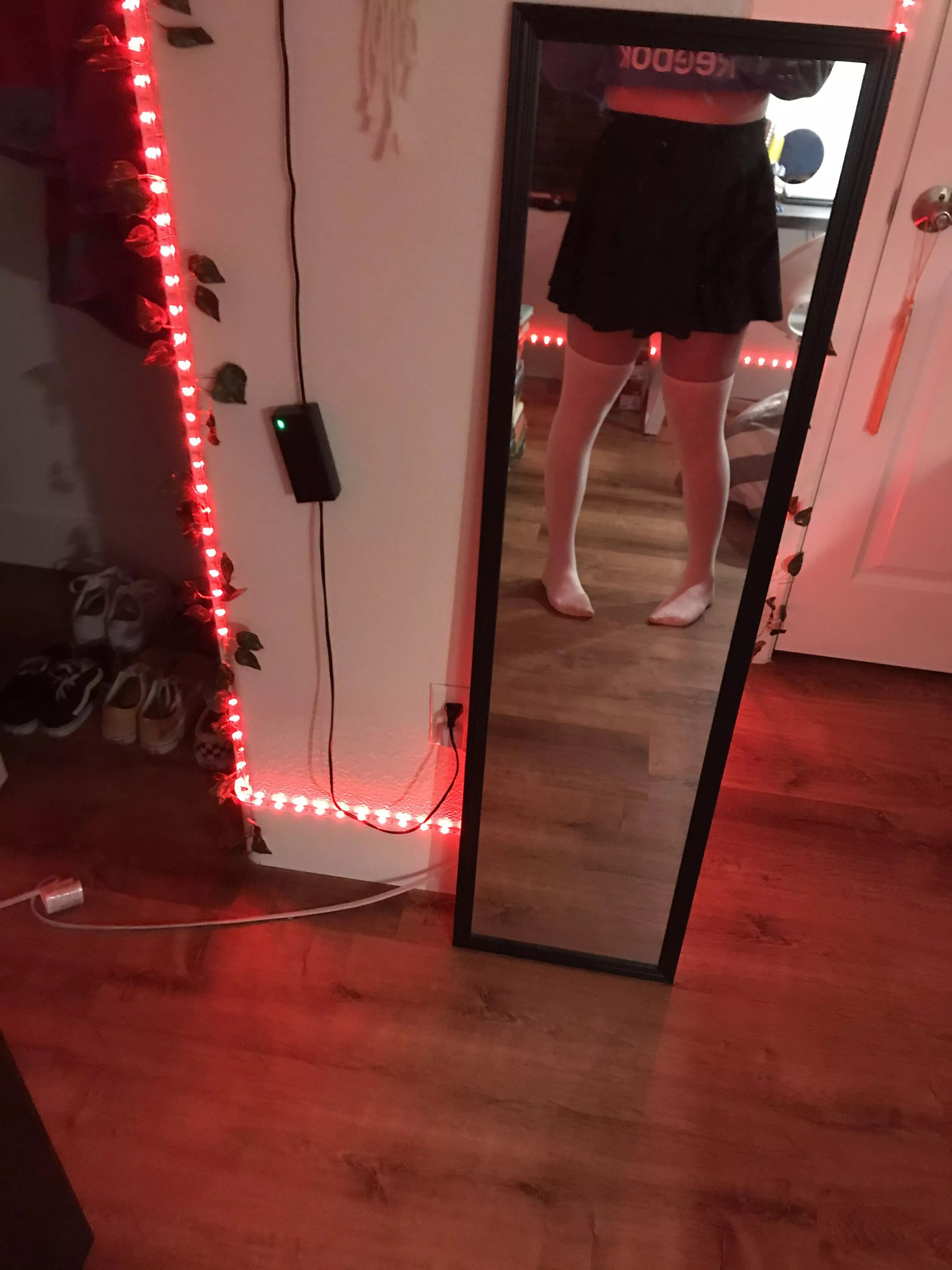 are my thighs ones youβd suffocate for? π are my thighs ones youβd suffocate for? π