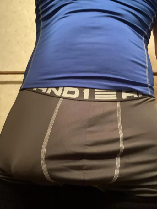 Are pastors allowed to post here đź‘€