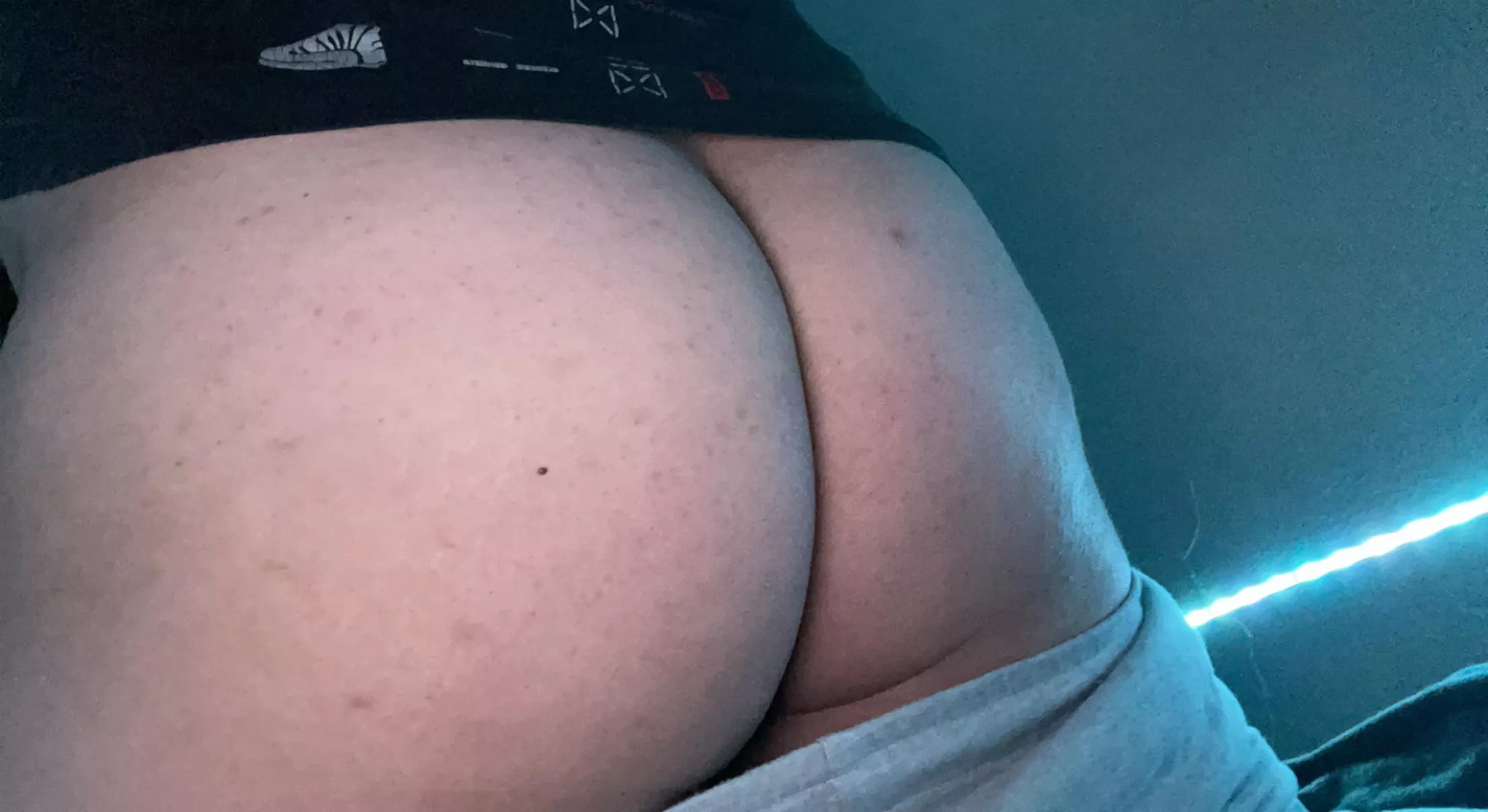 Are thick boys accepted here?☺️
