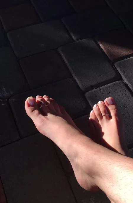 Are toe rings acceptable? Are toe rings acceptable?