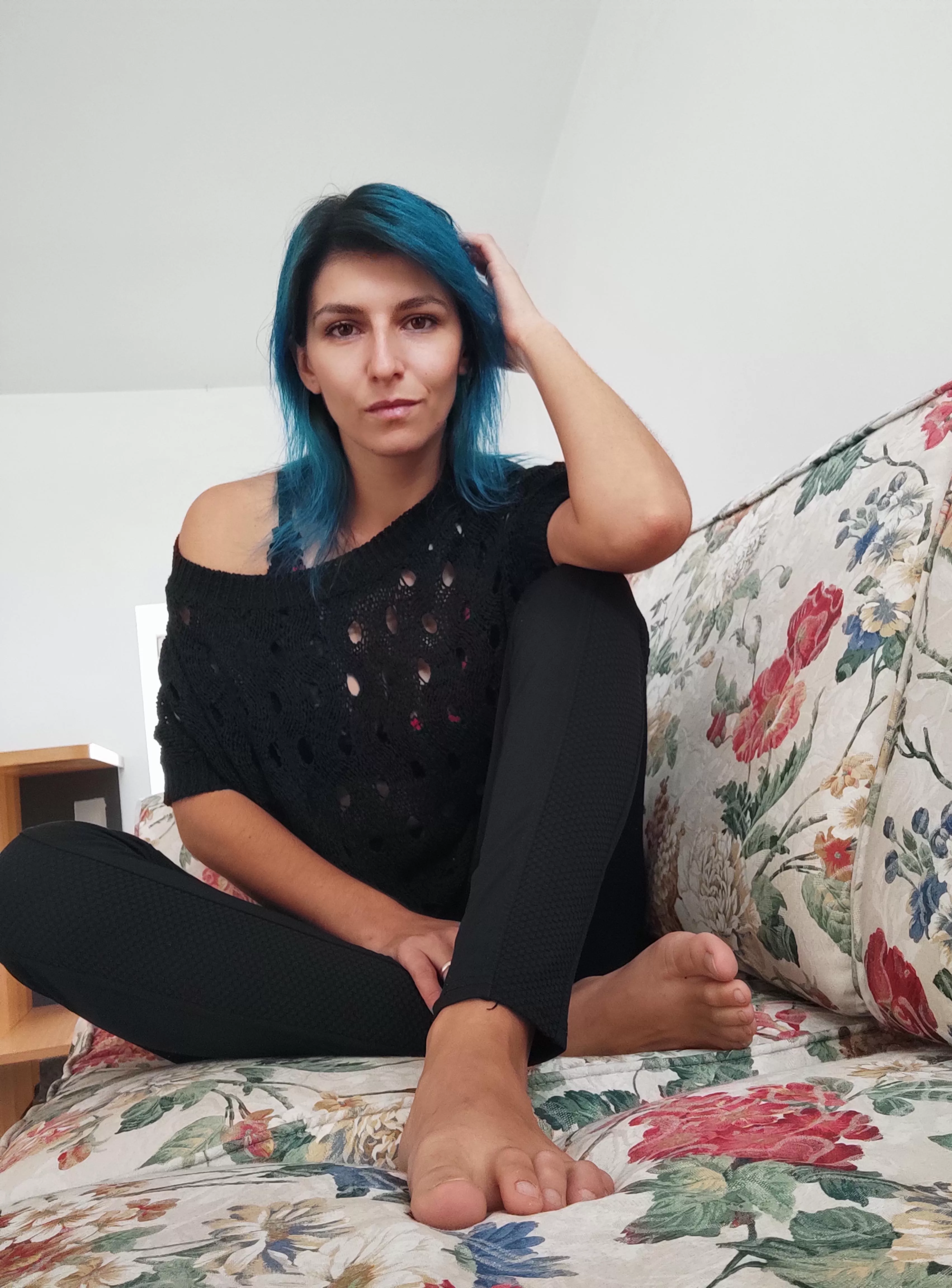 Are you a fan of unpainted toes? Are you a fan of unpainted toes?