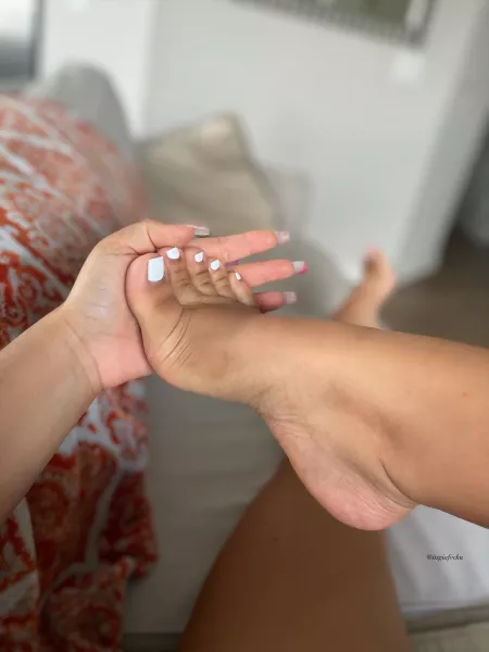 Are you a good footboy? Are you a good footboy?