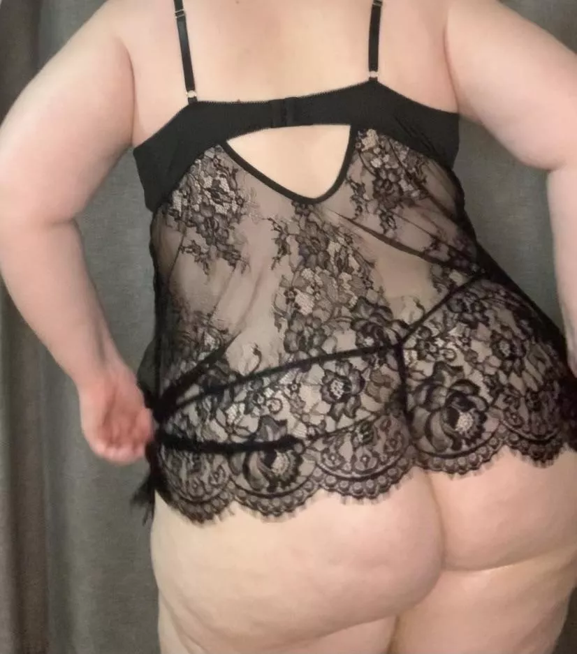 Are you loving me in black lace ???? Are you loving me in black lace ????