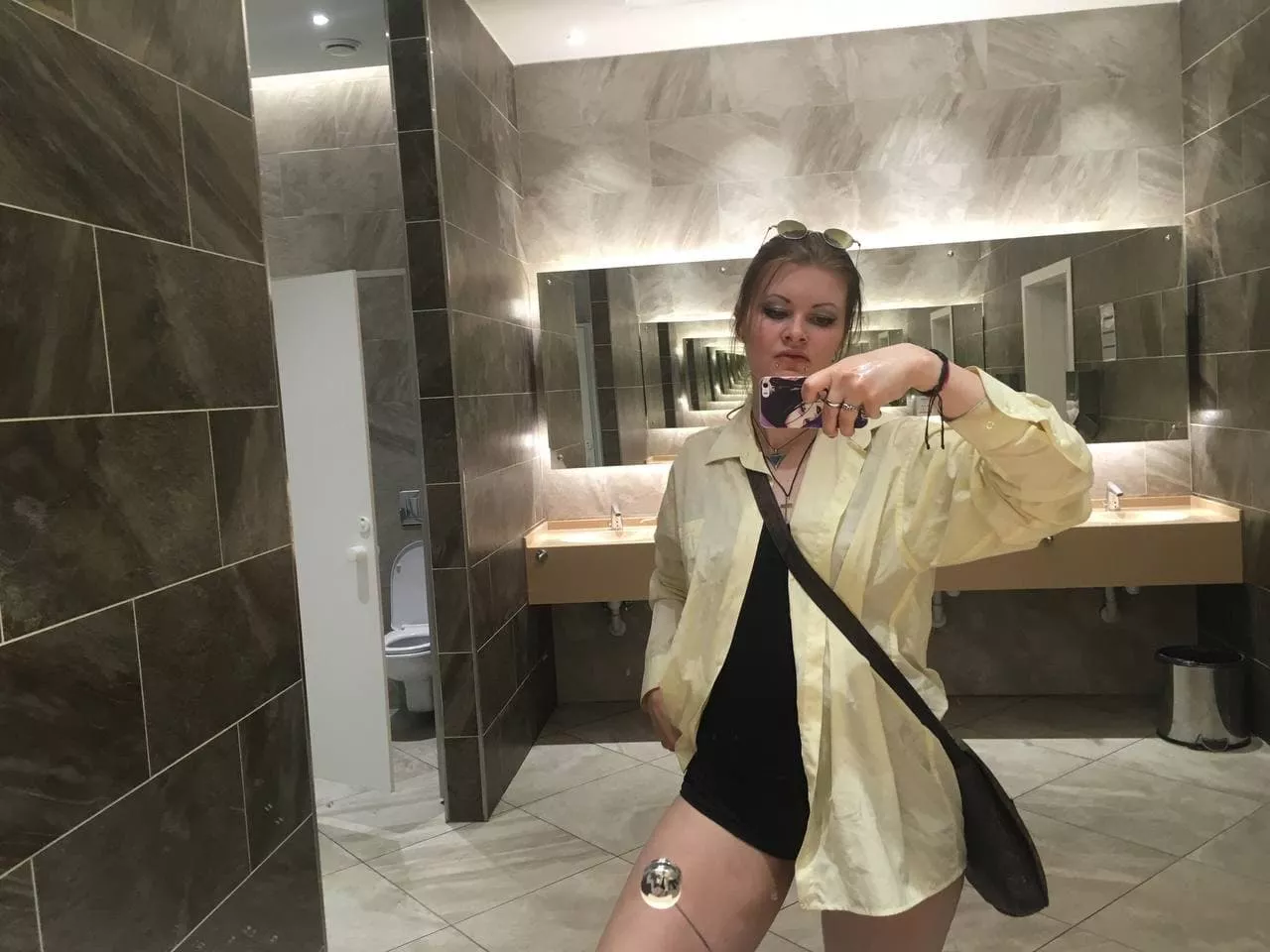 are you ready to paint me as beautifully sexy and wet as one of your french girls? are you ready to paint me as beautifully sexy and wet as one of your french girls?