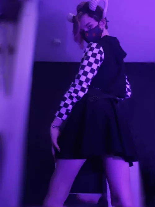 Are you trying to peek ?! 😳