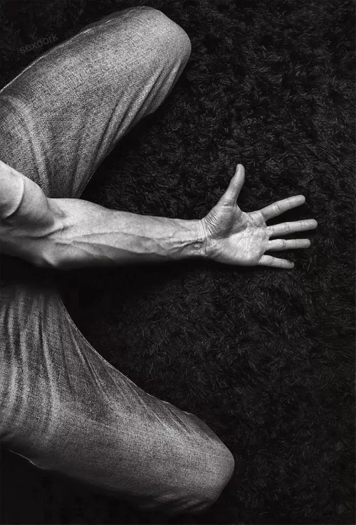 Artsy Forearm Porn Artsy Forearm Porn