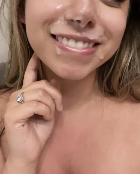 As a girl with a cum fetish, getting my first facial ever was a dream π₯° As a girl with a cum fetish, getting my first facial ever was a dream π₯°
