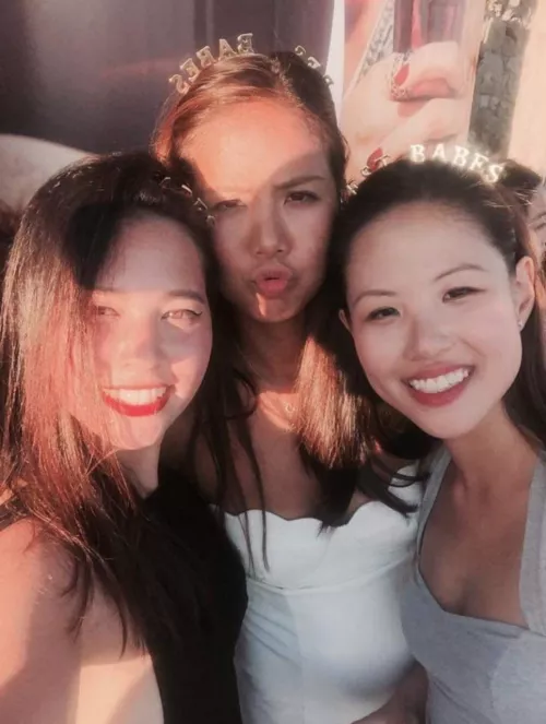 Asian babes Asian babes