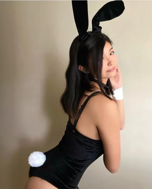 Asian bunny girl Asian bunny girl