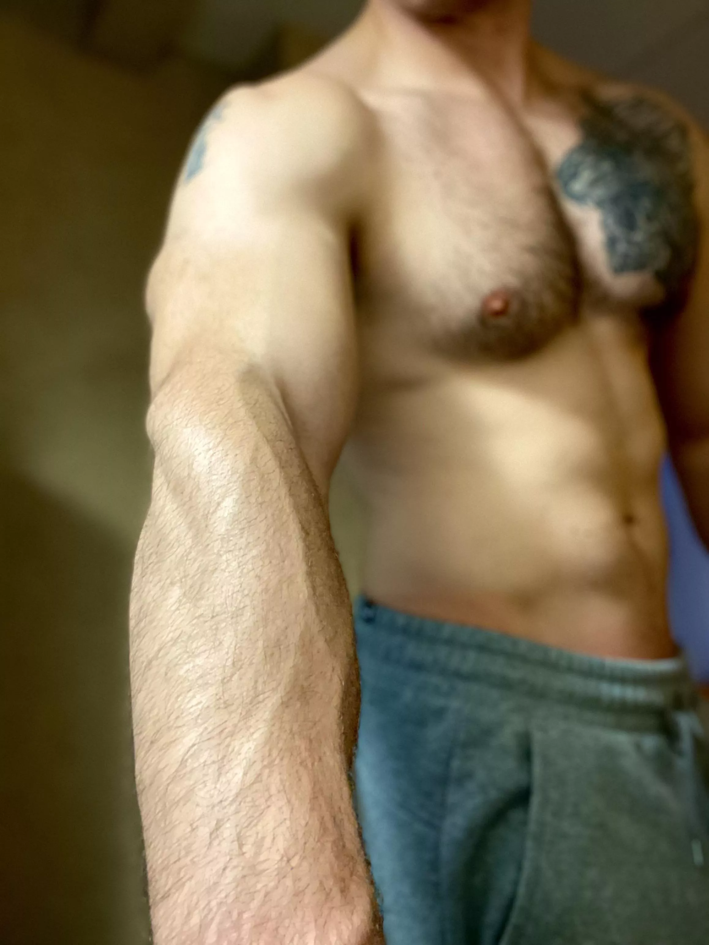 Asking Santa for bigger forearms 😋