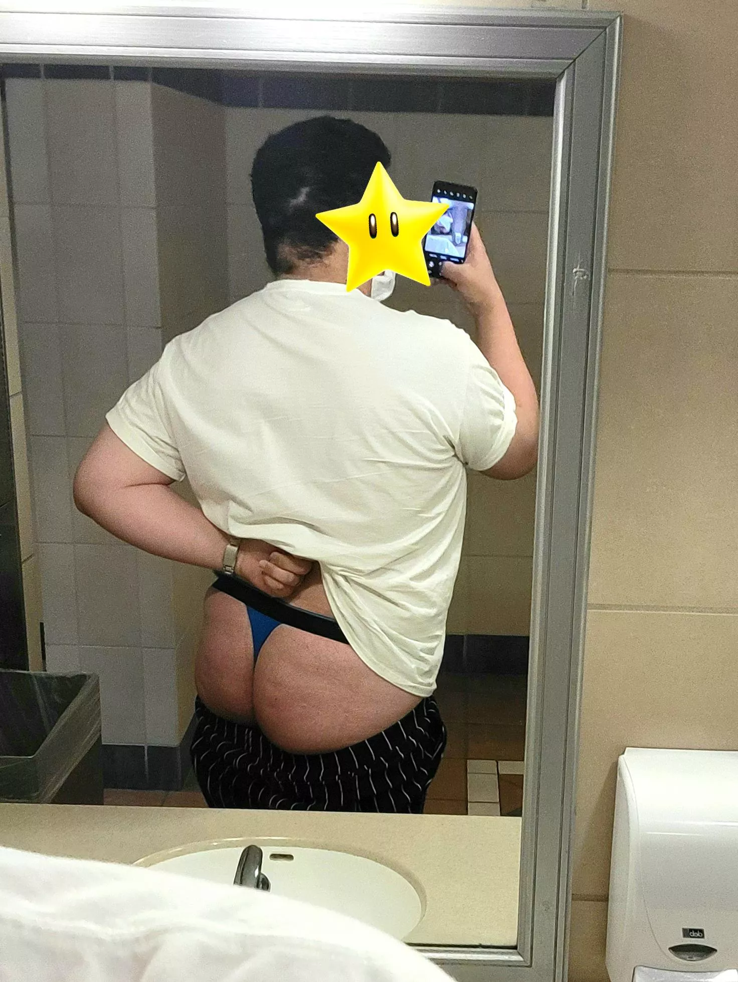 Ass out in the movie theater bathroom XD Ass out in the movie theater bathroom XD