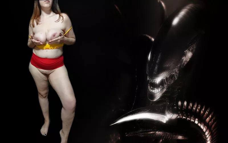 At the moment I can't upload videos, redgif doesn't work and I don't think it will go up there anymore. At the moment photos, I hope you like it. π