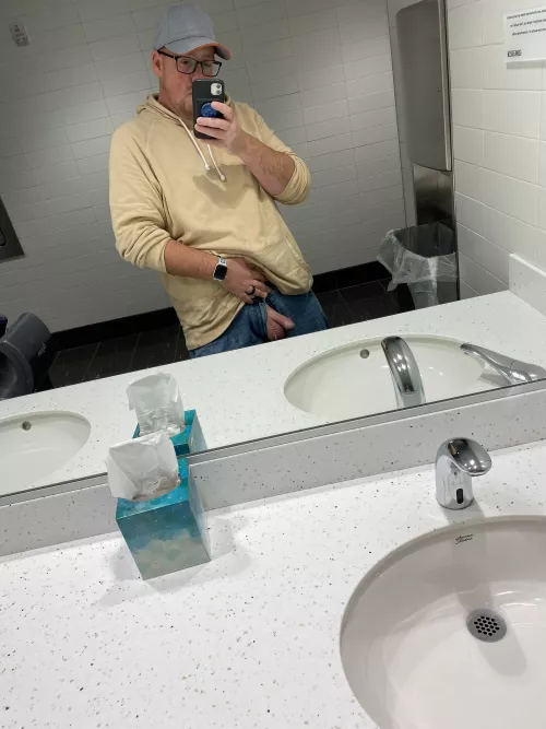 At workโฆ hoping someone would see ๐