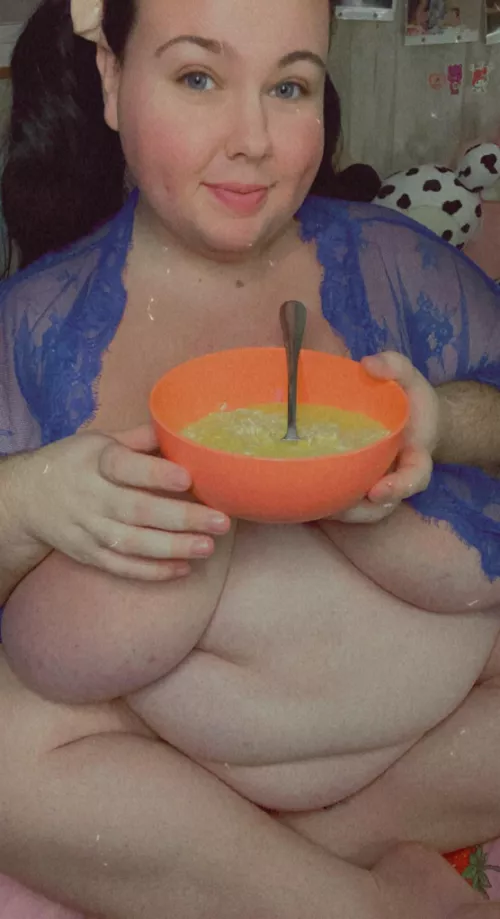 Ate this delicious bowl of cheesy ramen ๐ NAKED of course. My belly is so full! Ate this delicious bowl of cheesy ramen ๐ NAKED of course. My belly is so full!