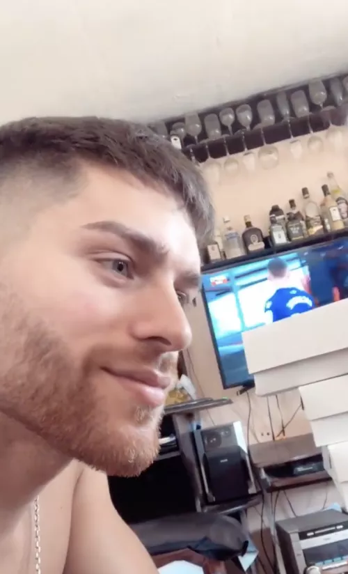 Average Massachusetts boy in Brazil. Hi everyone ! Average Massachusetts boy in Brazil. Hi everyone !