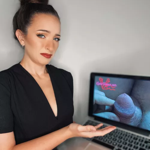 Baby dick brandy wants me to expose him to the internet in hopes someone will appreciate his little peter. What do you think? 🧐🤏🏻 [domme]