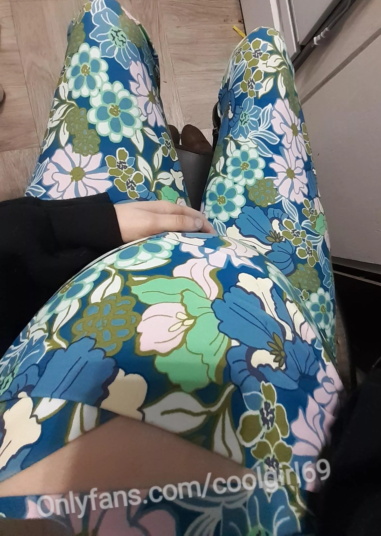 Baby has been kicking all day and I love it ?????