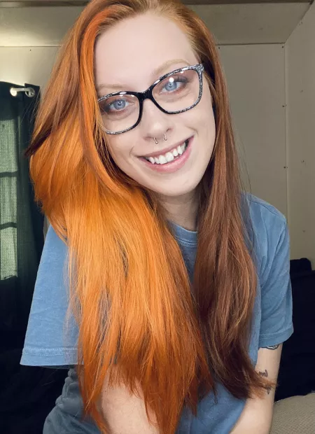 baby lock the door and turn the lights down low π€