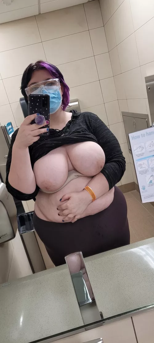 Back at it again with the bathroom selfies, this time featuring safety glasses Back at it again with the bathroom selfies, this time featuring safety glasses