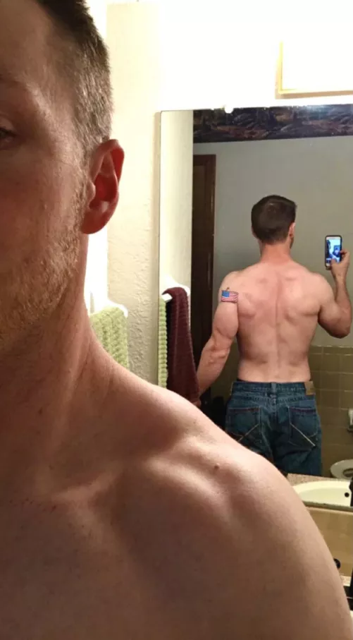Back gains, pre-workout [m]