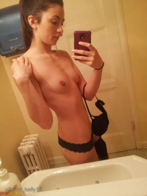Back when I was 18 and in a sorority I loved taking selfies Back when I was 18 and in a sorority I loved taking selfies