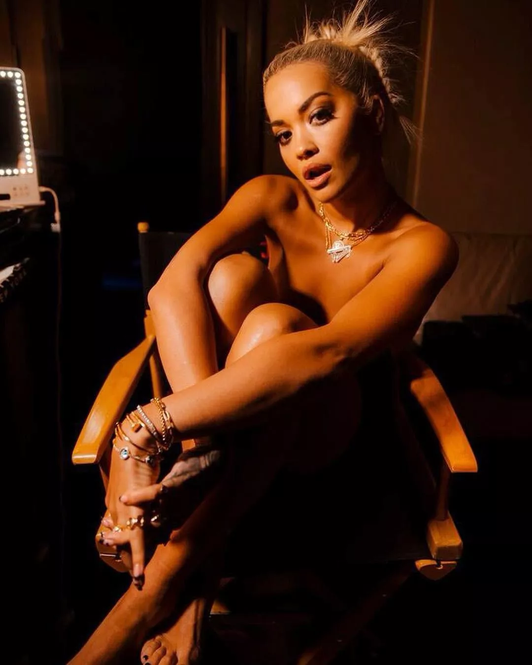 Badly need to cum for Rita Ora, can a bud help me out? Badly need to cum for Rita Ora, can a bud help me out?