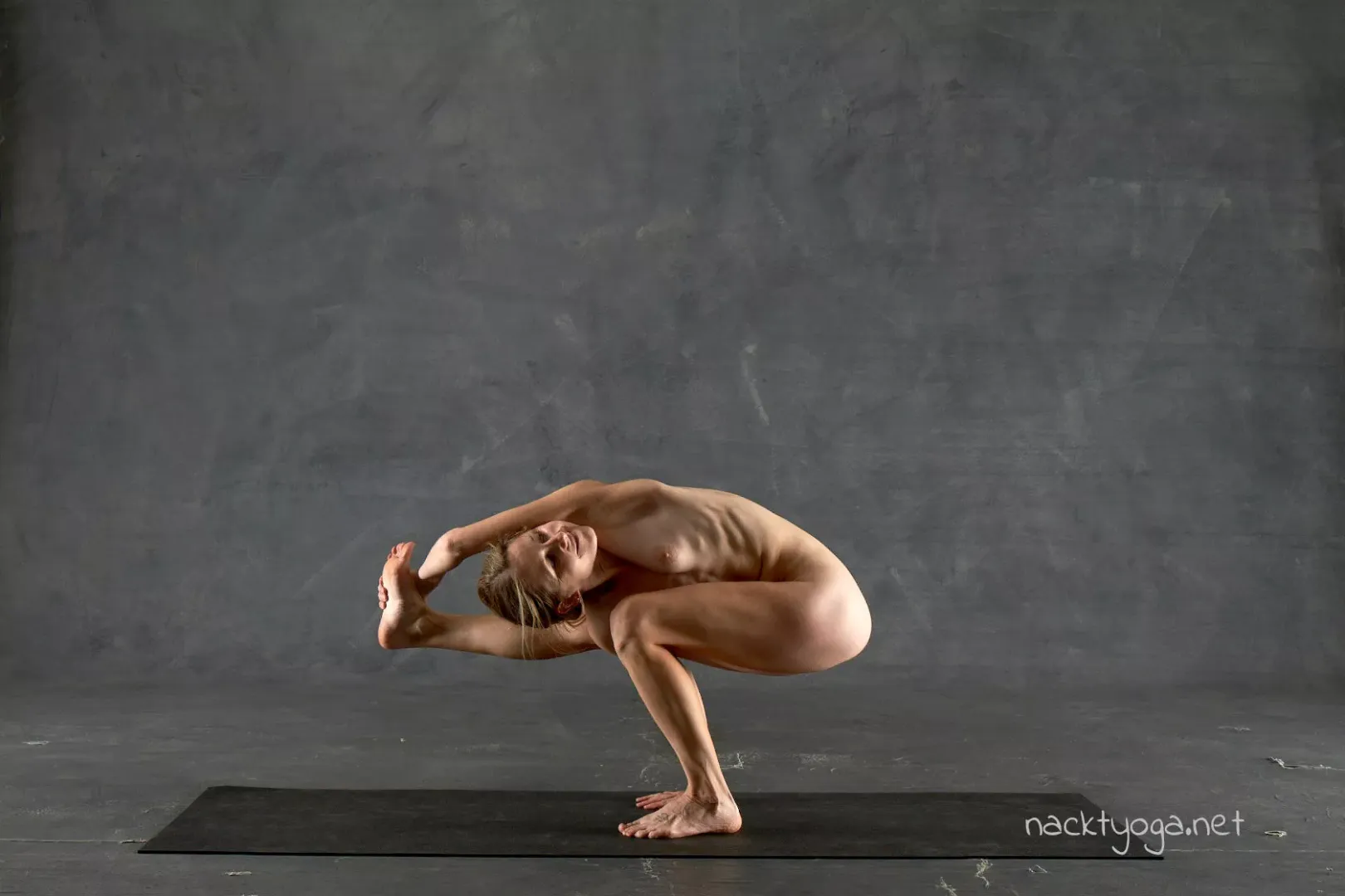 Elke lechner nackt yoga