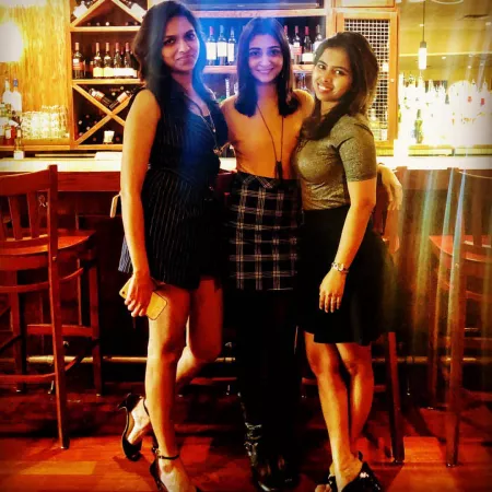 Bar girls Bar girls