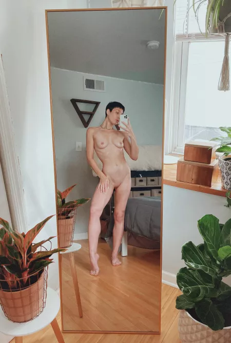 bare naked boi βοΈπͺ΄ bare naked boi βοΈπͺ΄