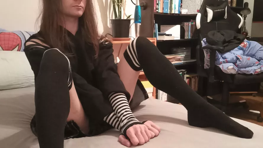 ~ barely fits on the bed ~ ~ barely fits on the bed ~