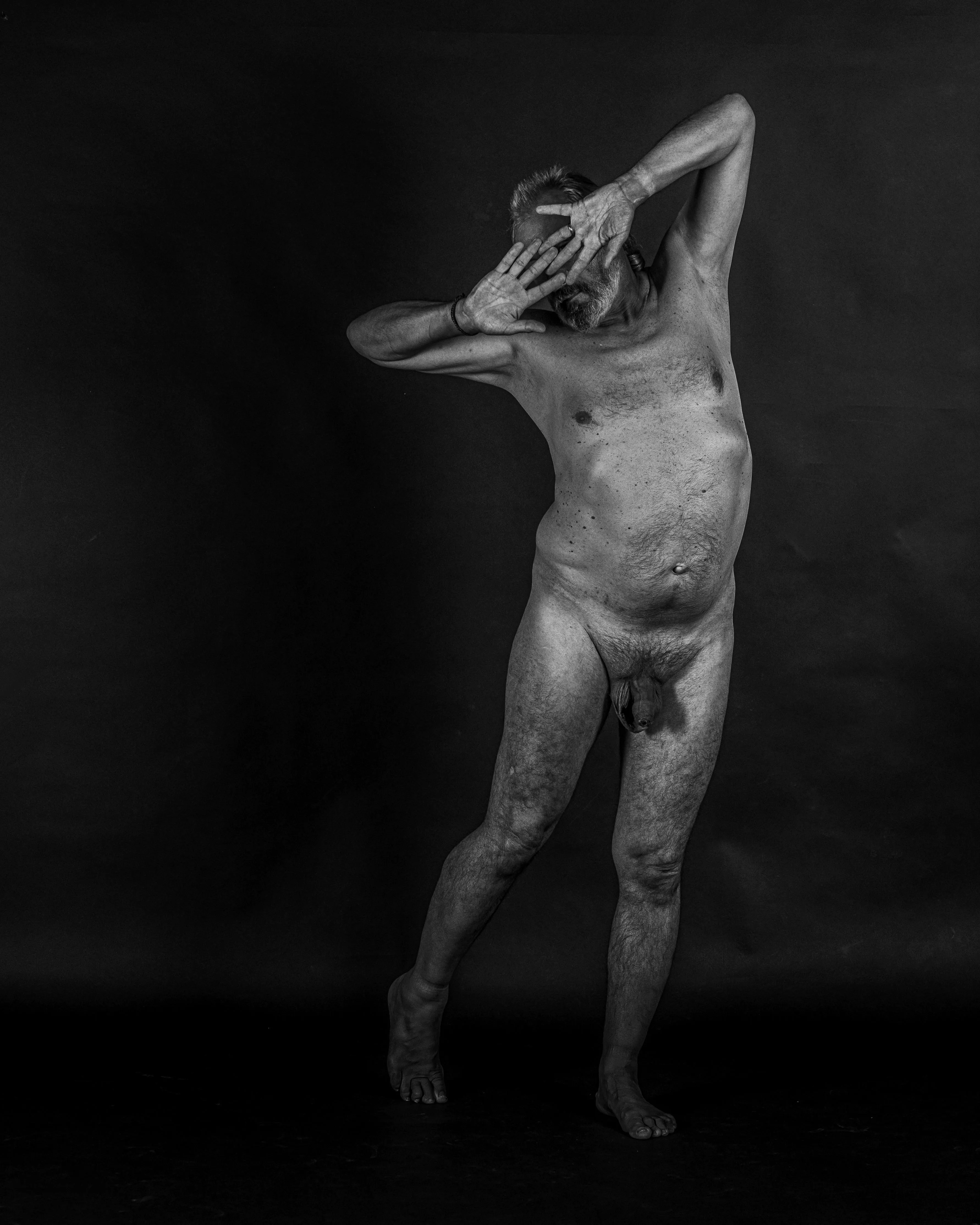 Bashful (male full body) Bashful (male full body)