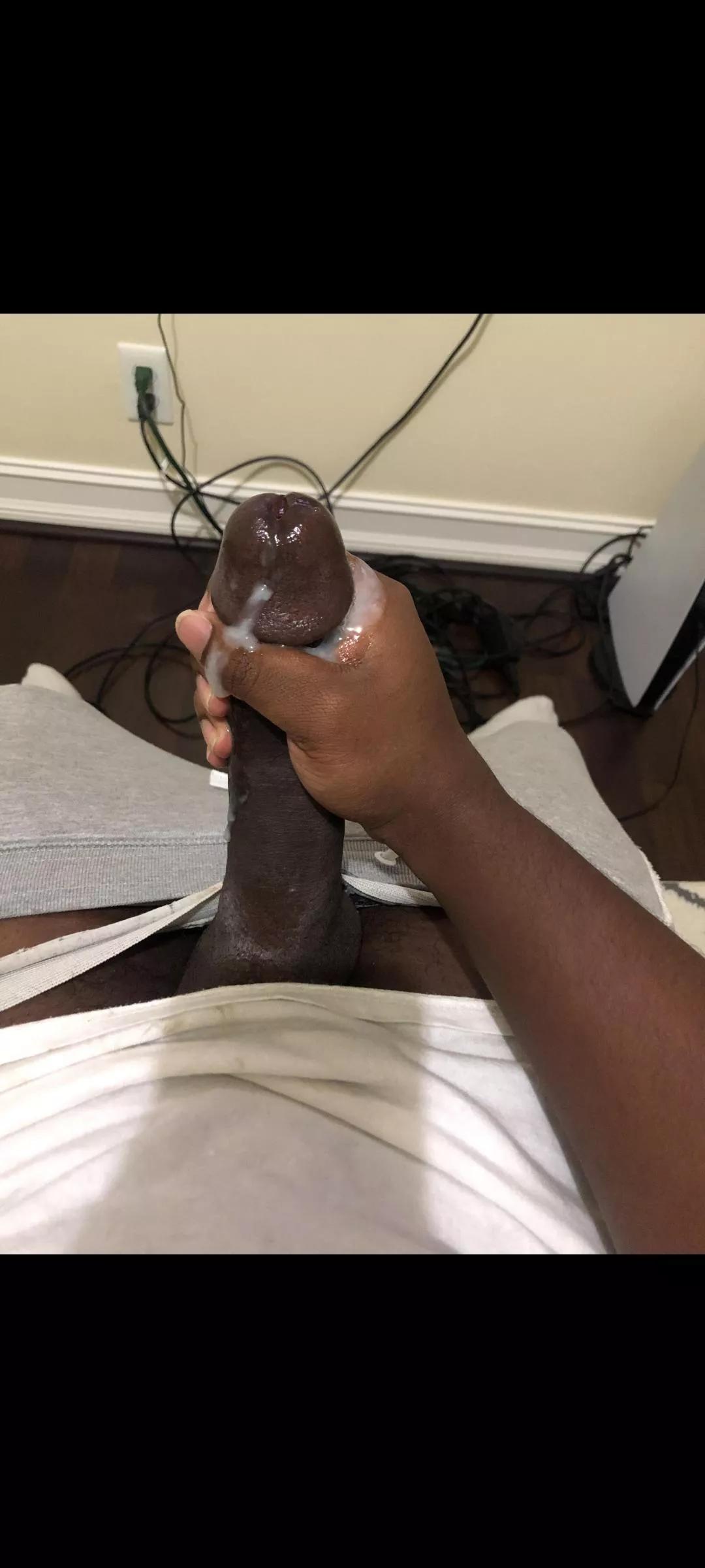 BBC SLUTS ONLY, WHAT YOU GIRLS THINK?