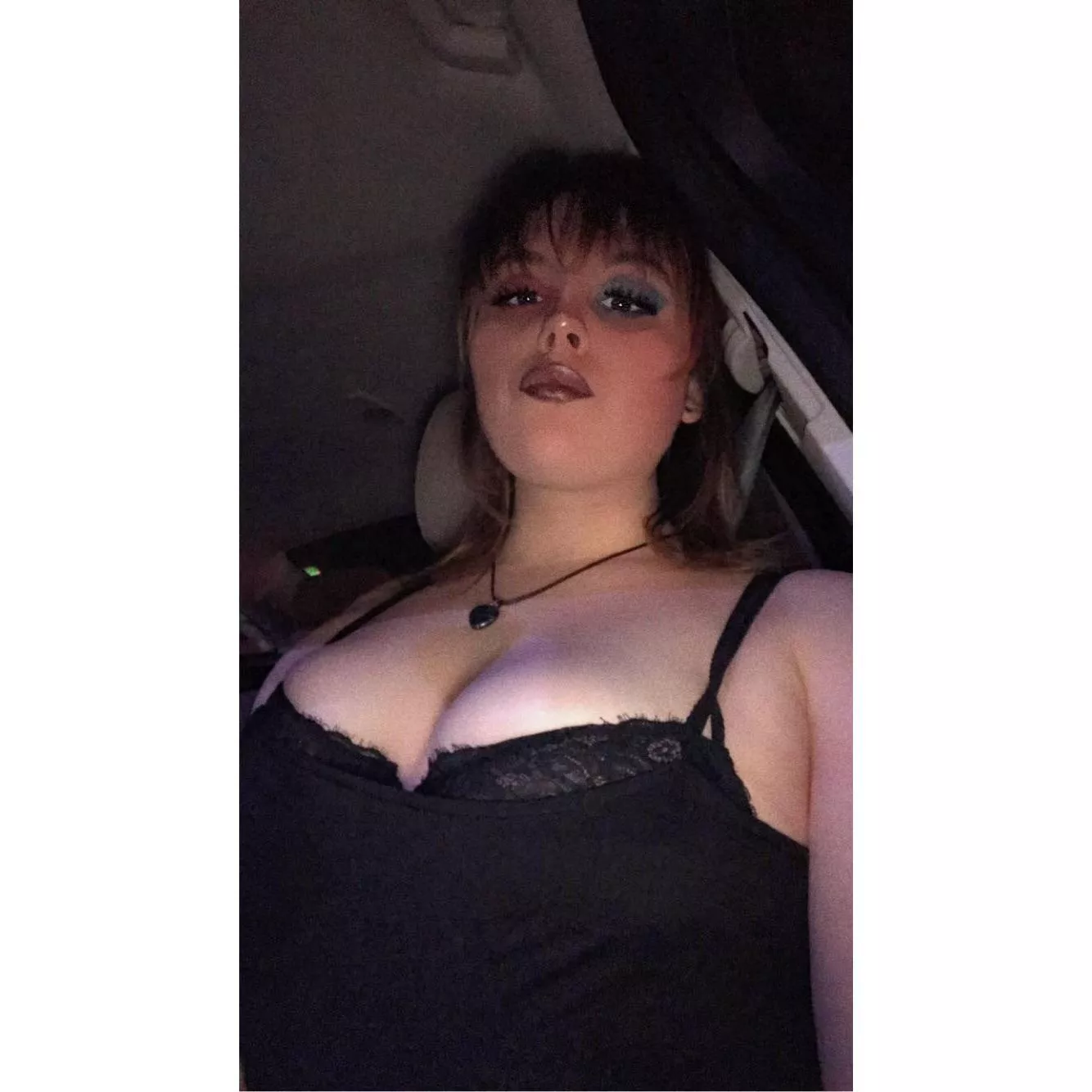 Be a good boy and fetch me your leash 😏