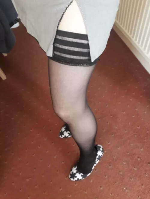 Be a Good boy….You should always want to be under here talking those heels off and worshiping the whole of me,Let’s get messy ! Nice way to say Compliment